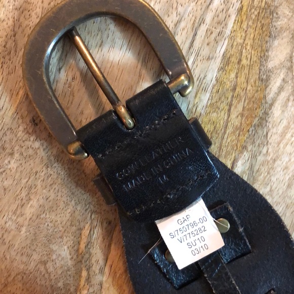 GAP Size Medium Woven Black Leather Belt BRASS Hardware & - Picture 14 of 16